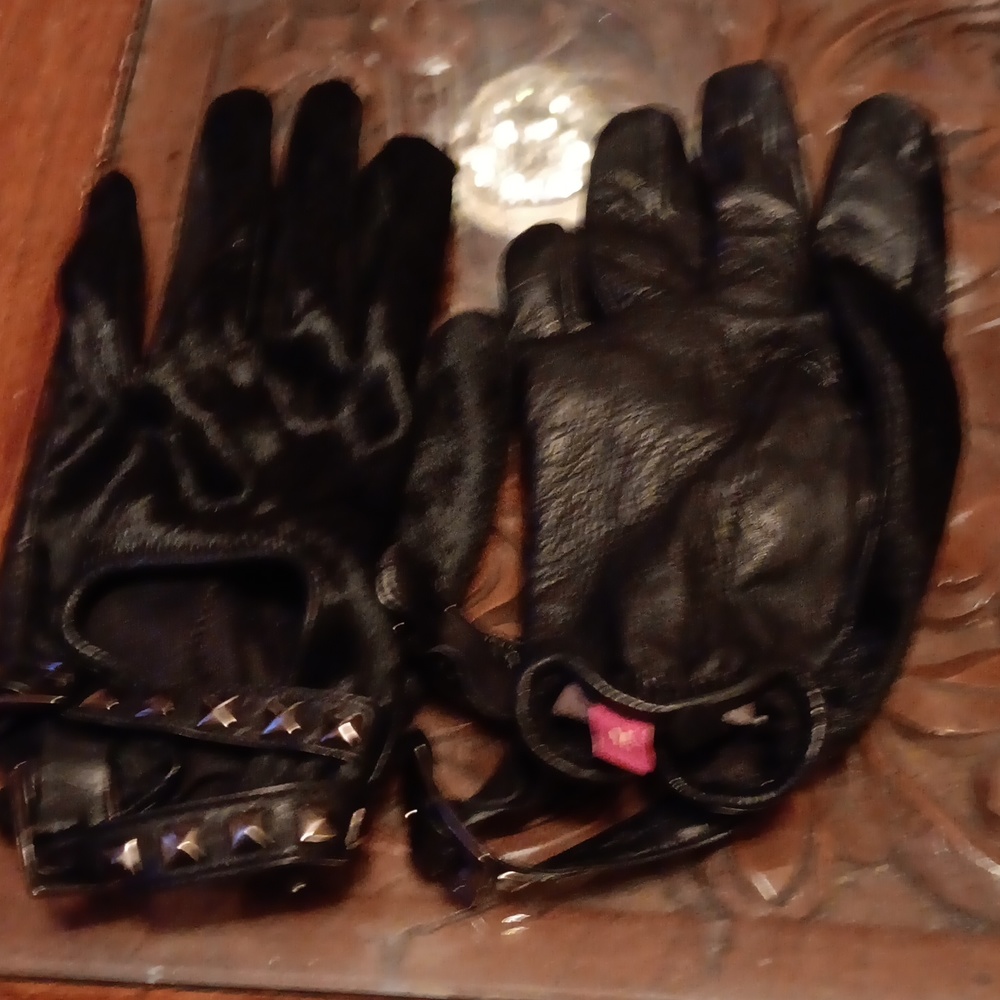 VINCE CAMUTO BLACK PONY AND LEATHER RIDING GLOVES MEDIUM